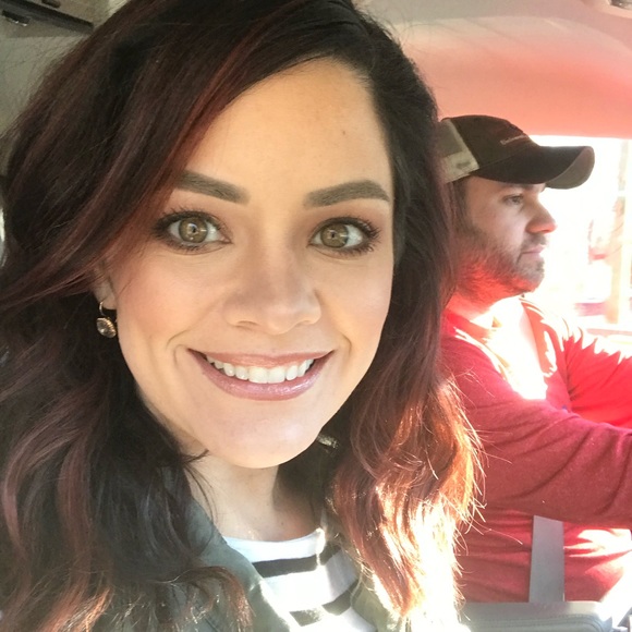 Meet your Posher, Sophie and Maddy’s Mommy! - Picture 4 of 4